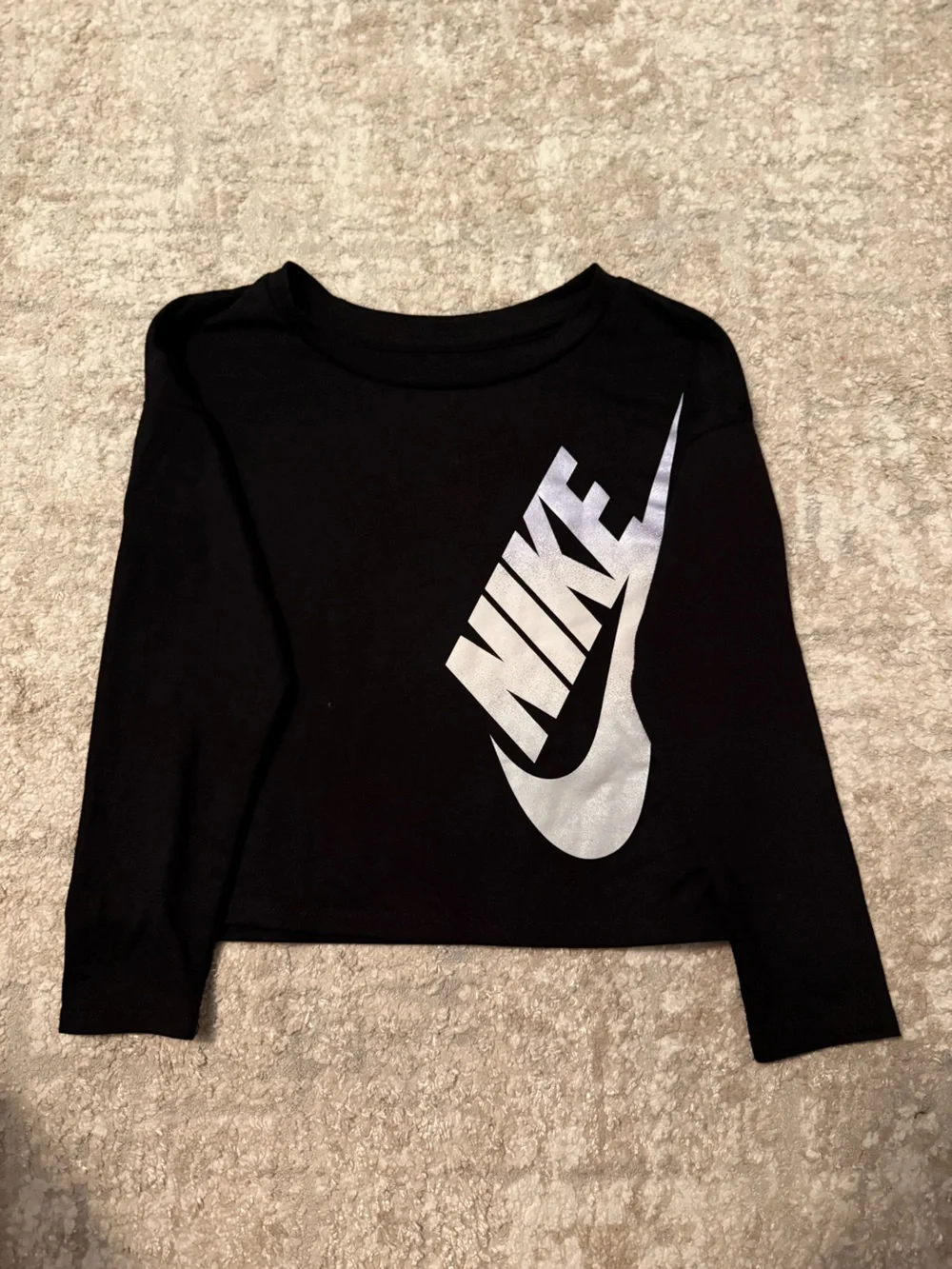 Nike Black Long Sleeve Tee with Metallic Silver Swoosh size 4/5
